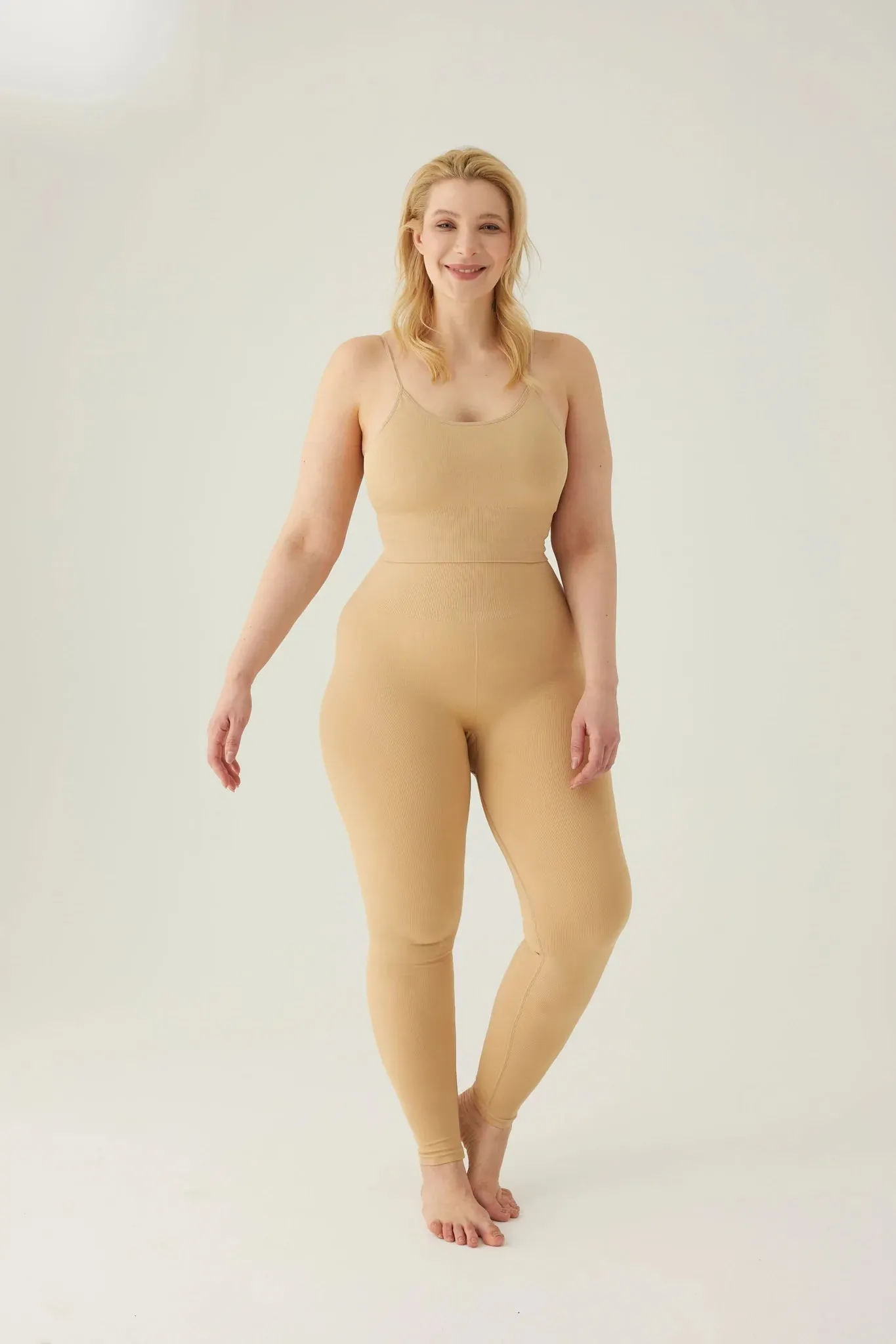 Form & Grace Seamless Leggings With Wide Waistband Latte