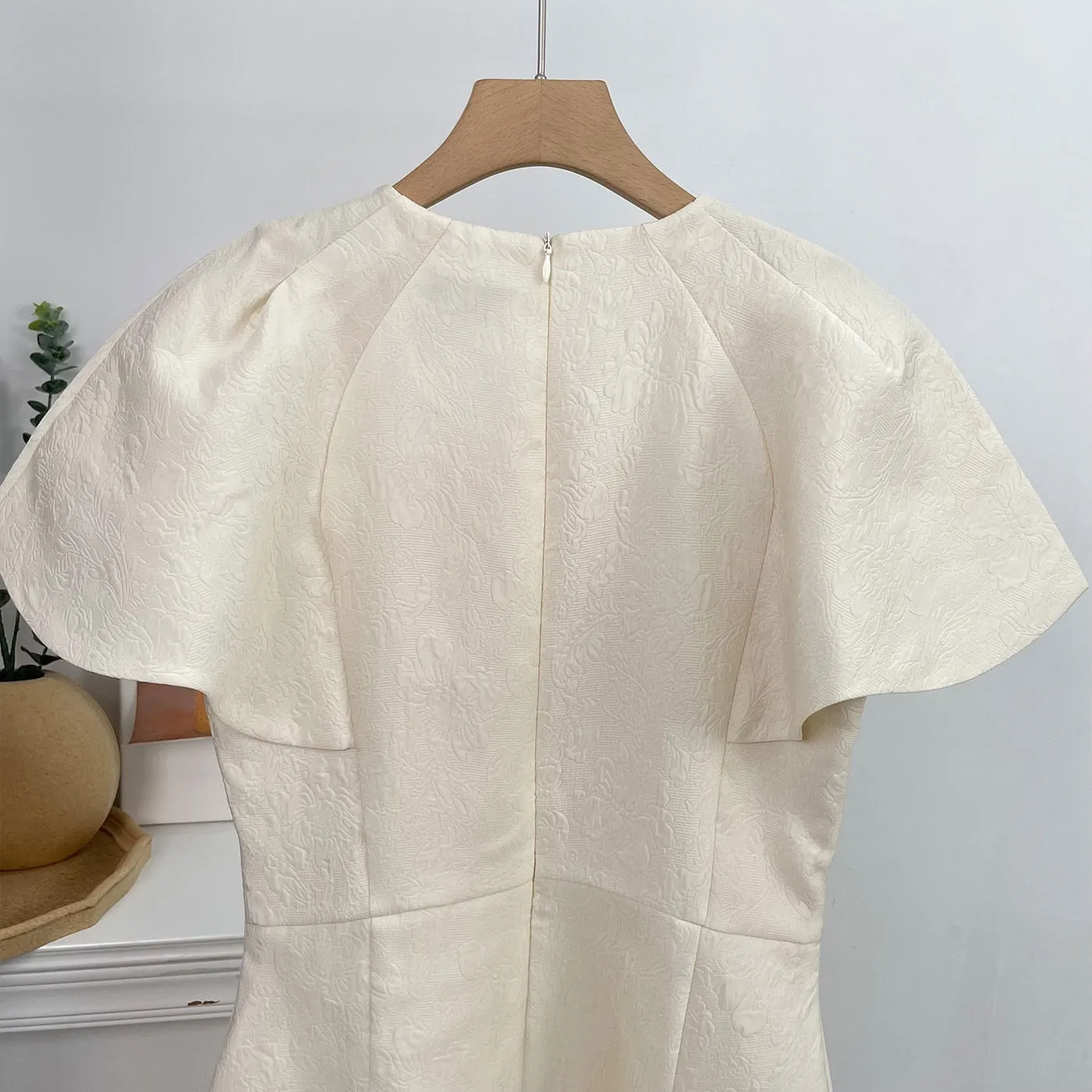 High-quality rose mesh stitching embossed elegant dress