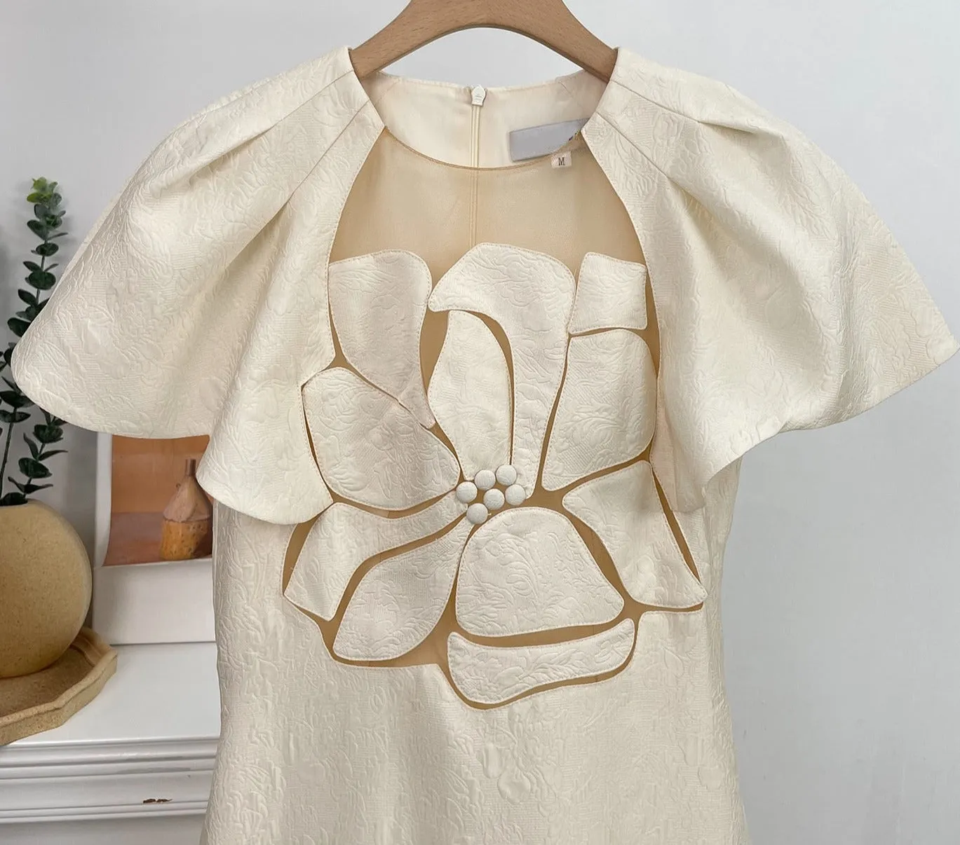 High-quality rose mesh stitching embossed elegant dress