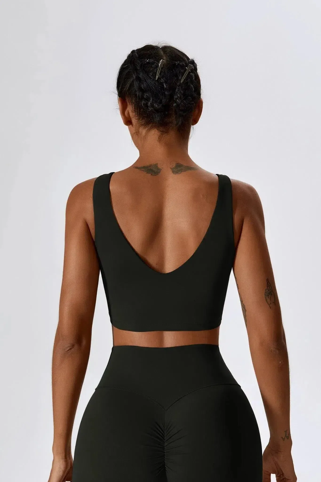 Mariuccia – Scoop neckline – Sports bra & flared leggings set
