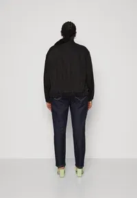 PER-241302103 VIBORG BLACK JACKET