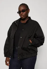 PER-241302103 VIBORG BLACK JACKET