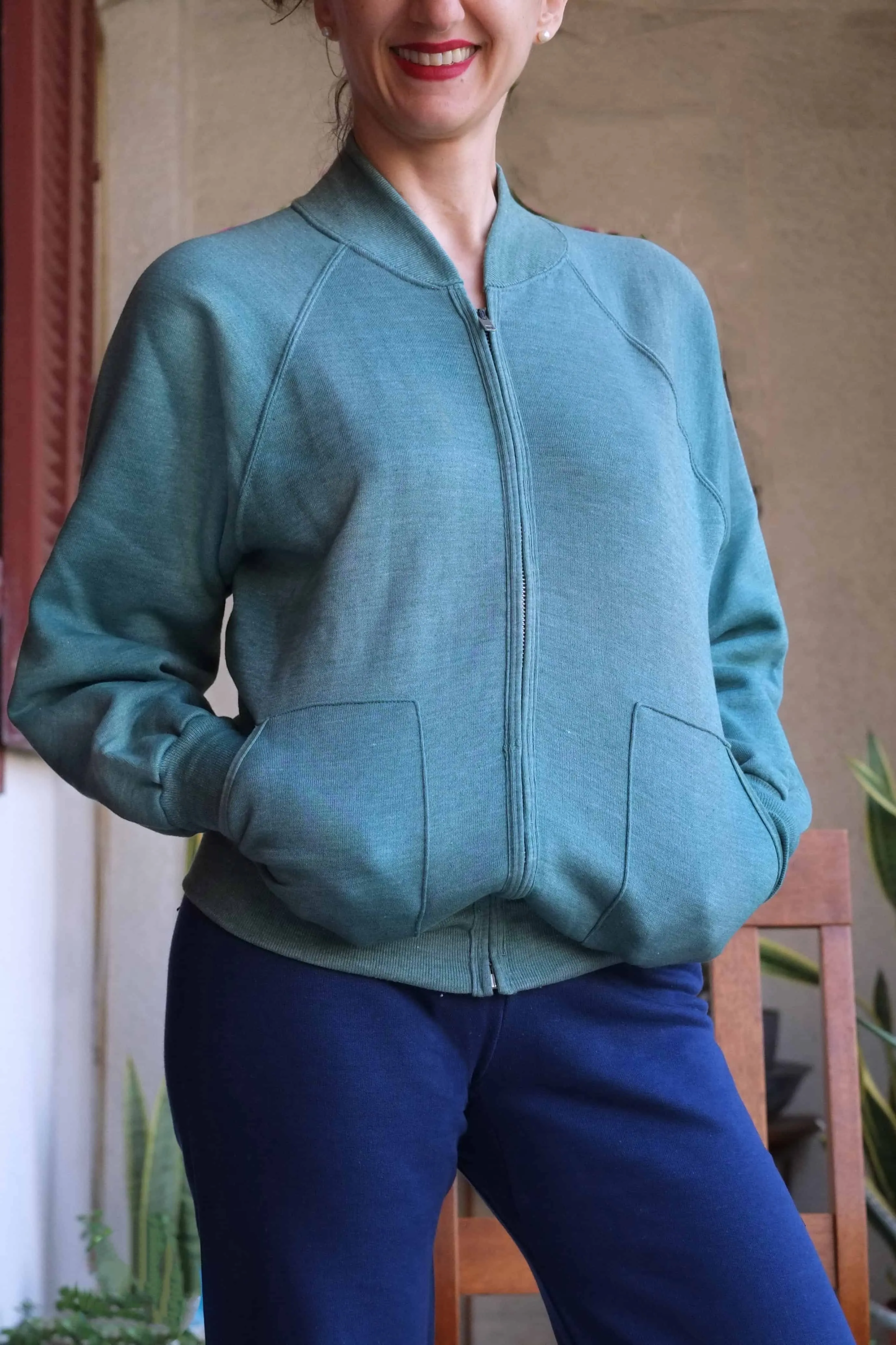 QUALITY SPORSTWEAR Zipper Sweatshirt