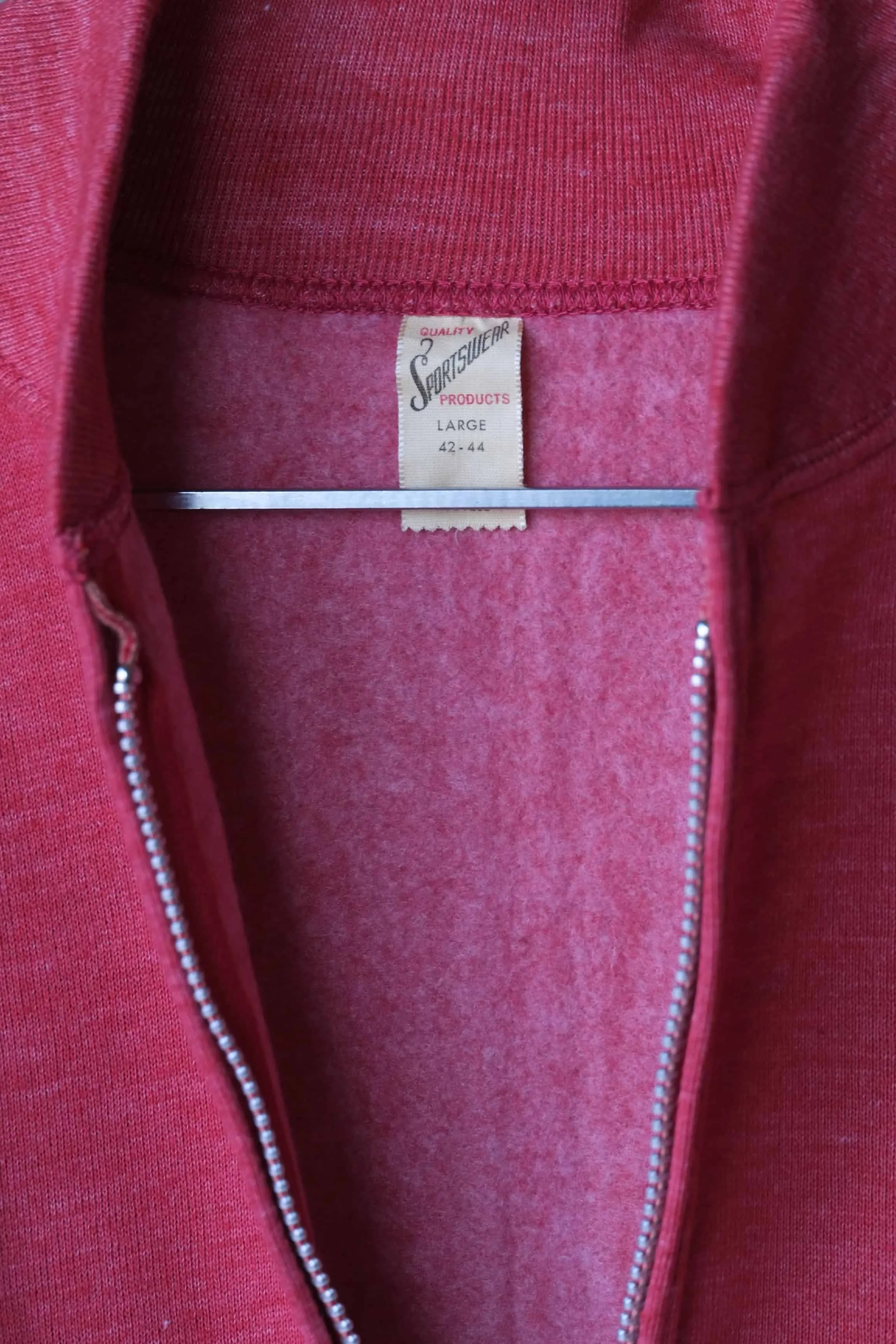 QUALITY SPORSTWEAR Zipper Sweatshirt