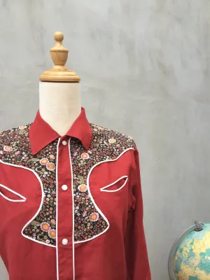 SALE ! |  Western Cowboy Petite Shirt | Vintage 1960s wild wild west Cowboy floral Print auburn Shirt